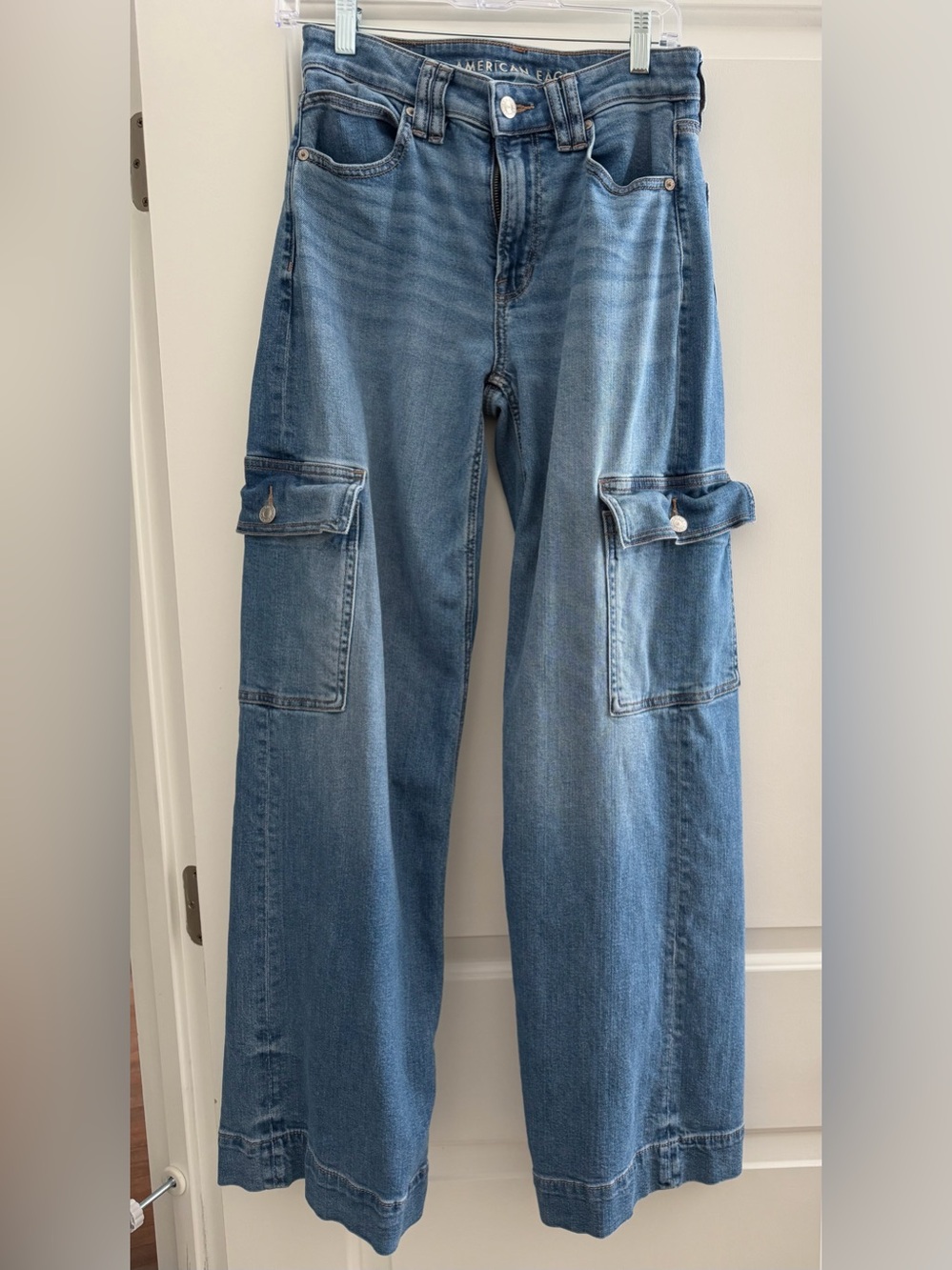 American Eagle High Rise Wide Leg Cargo Jeans - Picture 2 of 12